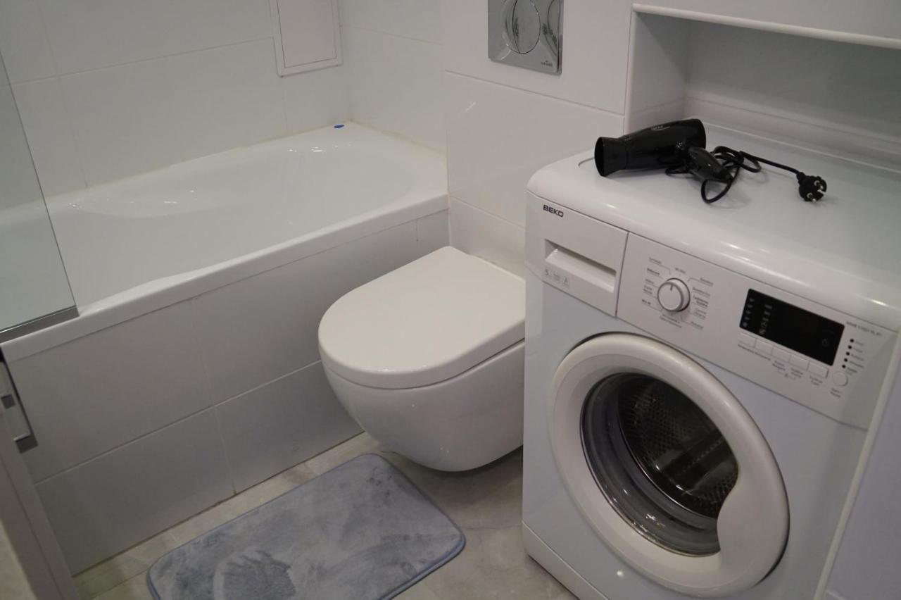 Apartament Gliwice Centrum Dunikowskiego Z Garazem Ngoại thất bức ảnh