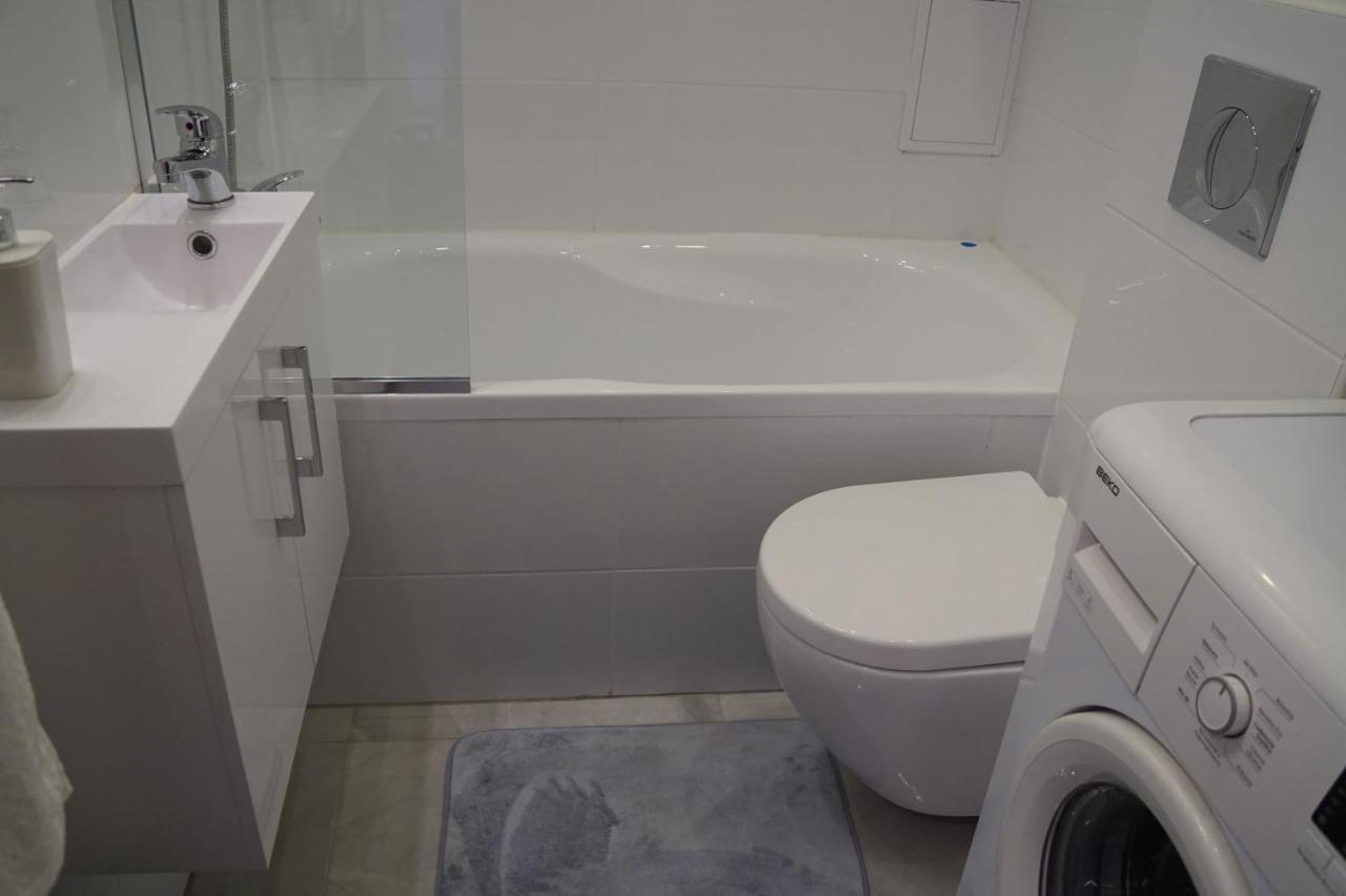 Apartament Gliwice Centrum Dunikowskiego Z Garazem Ngoại thất bức ảnh